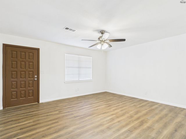 907 REYNOLDS LANE, Wichita Falls, TX 76301