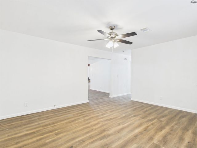 907 REYNOLDS LANE, Wichita Falls, TX 76301