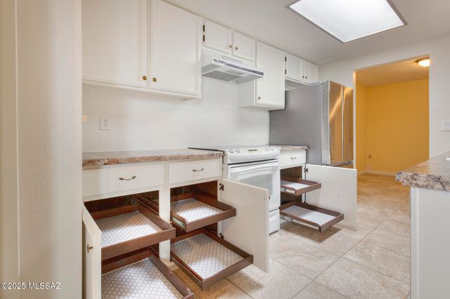 330 E Paseo Azul, Green Valley, AZ 85614