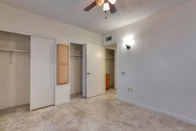 330 E Paseo Azul, Green Valley, AZ 85614