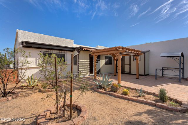 330 E Paseo Azul, Green Valley, AZ 85614