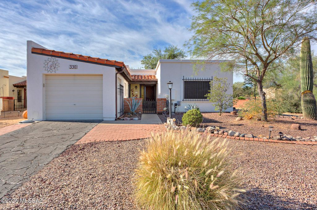 330 E Paseo Azul, Green Valley, AZ 85614