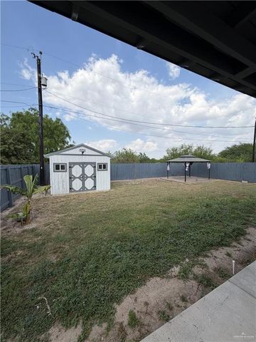 150 Spanish Oak Drive, Alamo, TX 78516