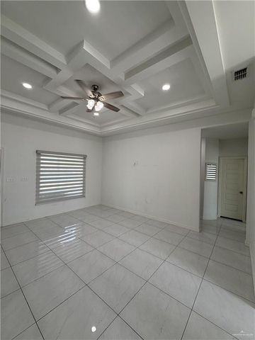 150 Spanish Oak Drive, Alamo, TX 78516