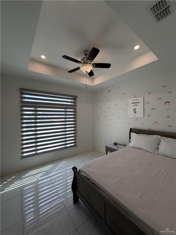 150 Spanish Oak Drive, Alamo, TX 78516