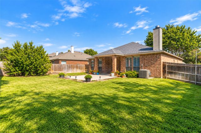 7614 Fallen Antler Place, Arlington, TX 76002