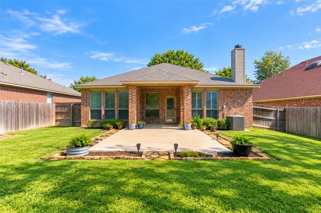 7614 Fallen Antler Place, Arlington, TX 76002