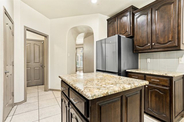 7614 Fallen Antler Place, Arlington, TX 76002
