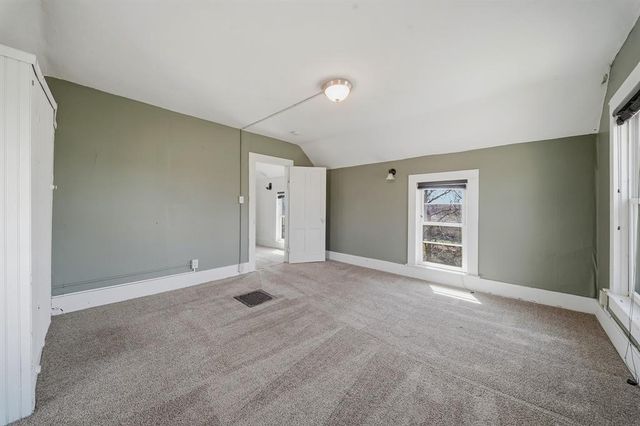 415 Dewey Street, Eau Claire, WI 54703