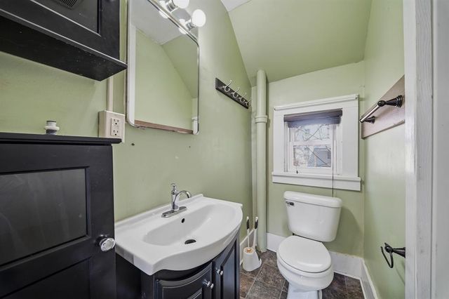 415 Dewey Street, Eau Claire, WI 54703