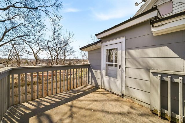 415 Dewey Street, Eau Claire, WI 54703
