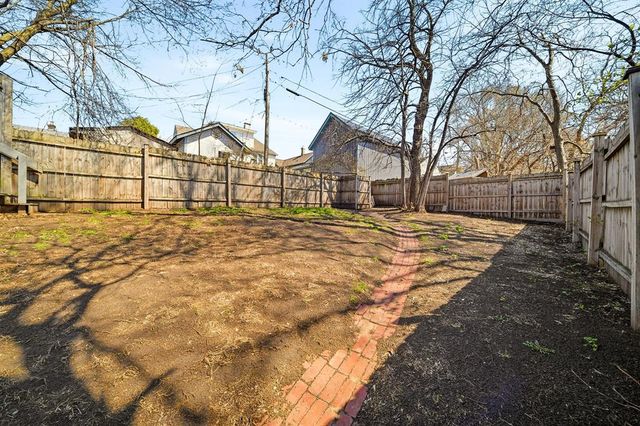 415 Dewey Street, Eau Claire, WI 54703