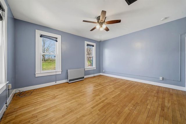 415 Dewey Street, Eau Claire, WI 54703