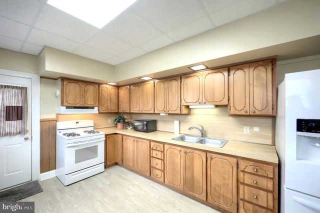 213 PARKWAY BLVD, York, PA 17404