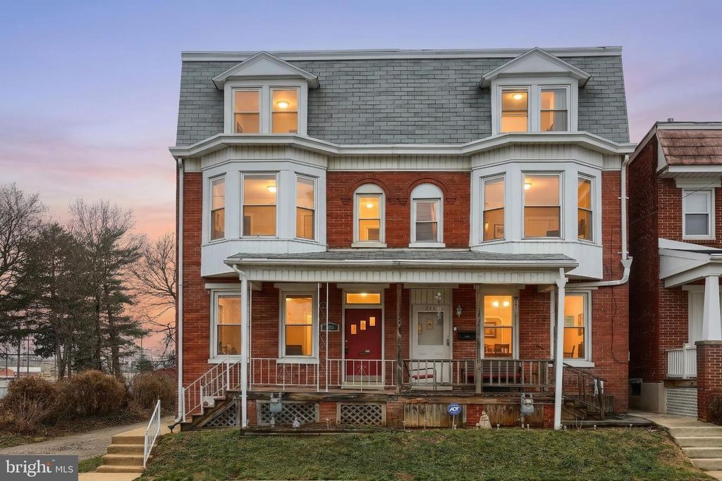 213 PARKWAY BLVD, York, PA 17404