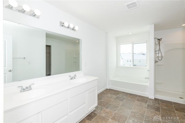 5127 Catalpa Drive, Tipp City, OH 45371