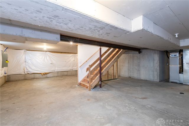 5127 Catalpa Drive, Tipp City, OH 45371