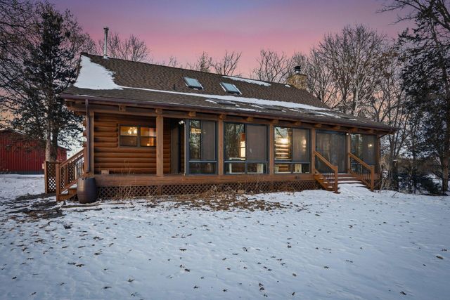 12998 Maxwell Road, Chisago City, MN 55013