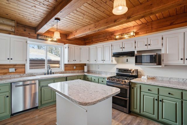 12998 Maxwell Road, Chisago City, MN 55013