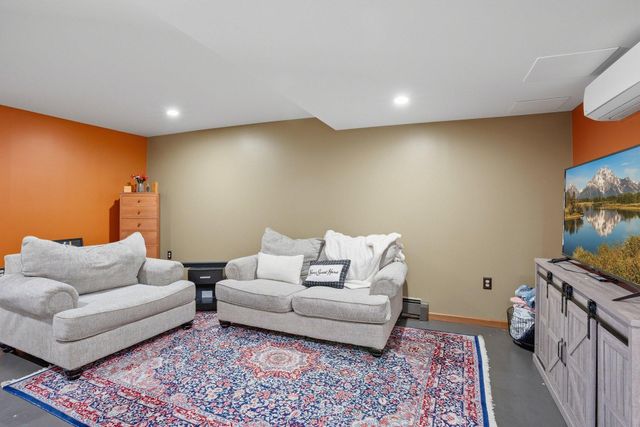 12998 Maxwell Road, Chisago City, MN 55013