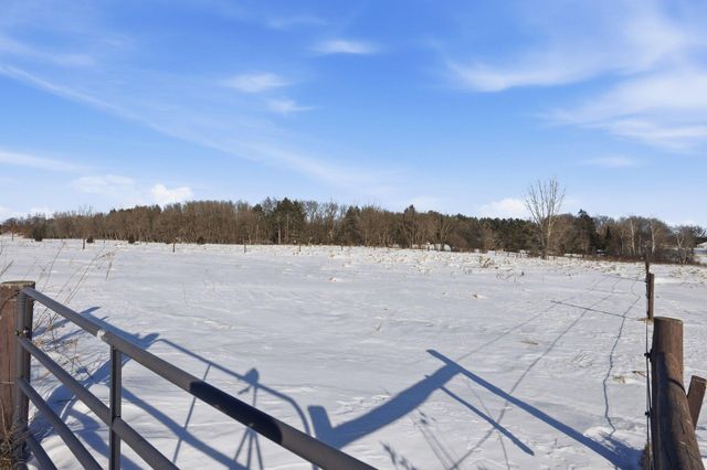 12998 Maxwell Road, Chisago City, MN 55013