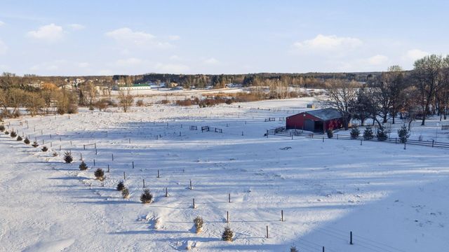 12998 Maxwell Road, Chisago City, MN 55013