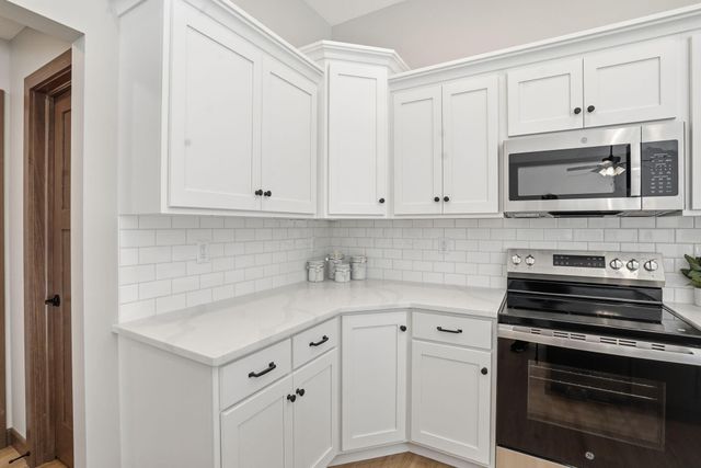 3444 Jamestown Drive, Zanesville, OH 43701