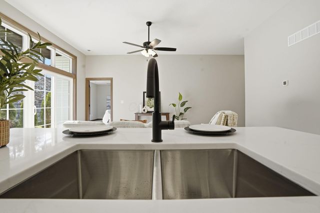 3444 Jamestown Drive, Zanesville, OH 43701