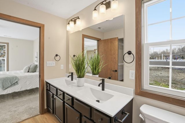 3444 Jamestown Drive, Zanesville, OH 43701