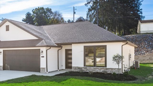 3444 Jamestown Drive, Zanesville, OH 43701