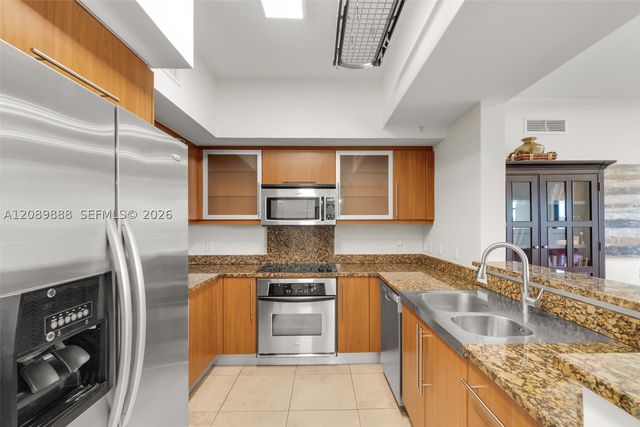 888 S Douglas Rd 1516, Coral Gables, FL 33134