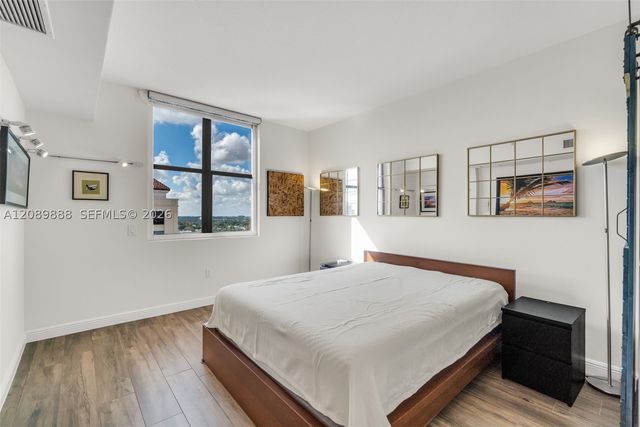 888 S Douglas Rd 1516, Coral Gables, FL 33134