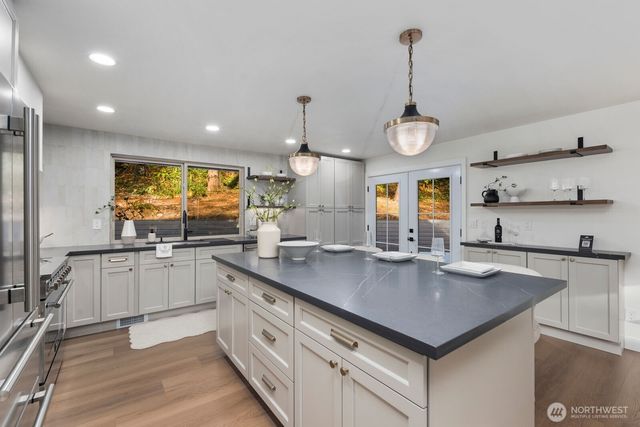 25510 SE 159 Street, Issaquah, WA 98027