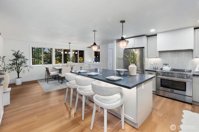 25510 SE 159 Street, Issaquah, WA 98027