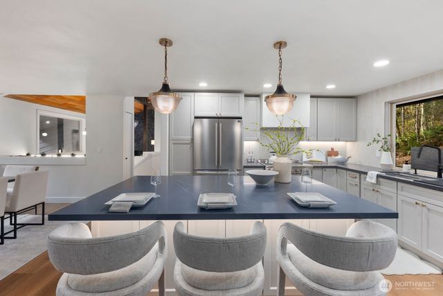 25510 SE 159 Street, Issaquah, WA 98027