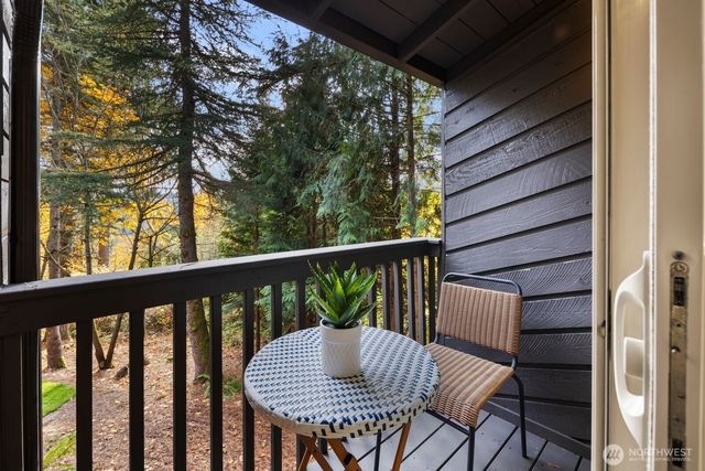 25510 SE 159 Street, Issaquah, WA 98027