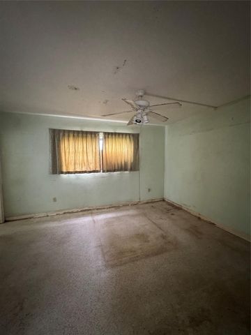 18530 NW 42nd Ave, Miami Gardens, FL 33055