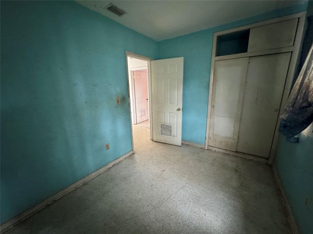 18530 NW 42nd Ave, Miami Gardens, FL 33055