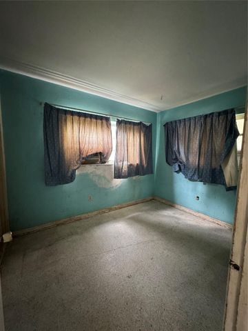 18530 NW 42nd Ave, Miami Gardens, FL 33055