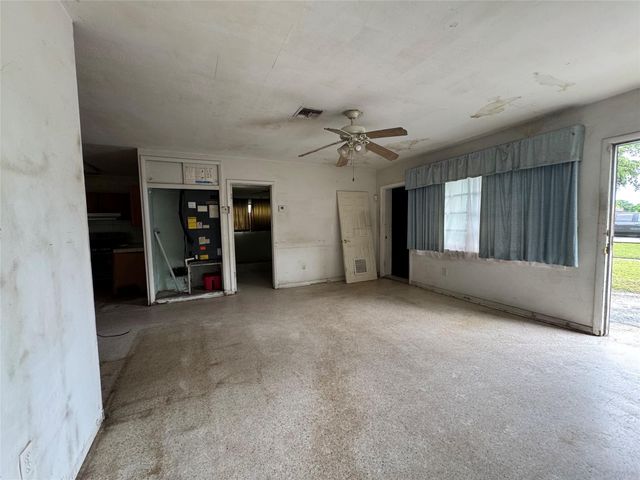 18530 NW 42nd Ave, Miami Gardens, FL 33055