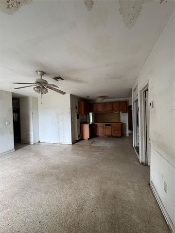 18530 NW 42nd Ave, Miami Gardens, FL 33055