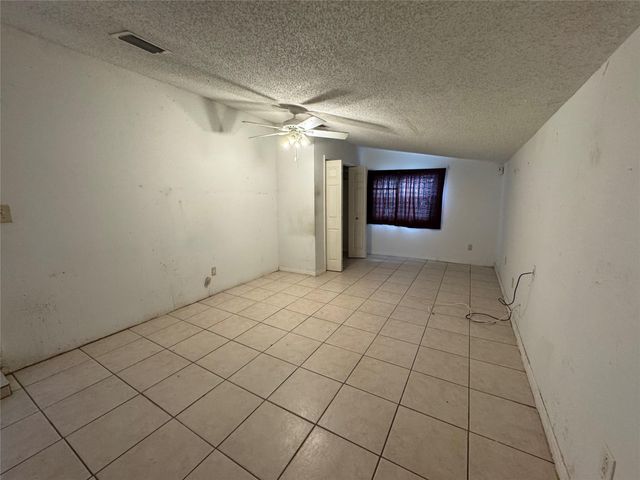 18530 NW 42nd Ave, Miami Gardens, FL 33055