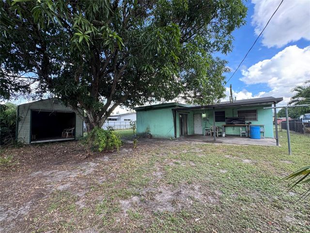 18530 NW 42nd Ave, Miami Gardens, FL 33055