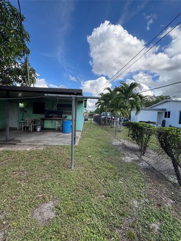 18530 NW 42nd Ave, Miami Gardens, FL 33055