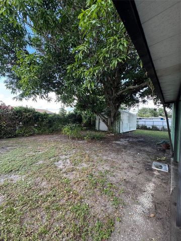 18530 NW 42nd Ave, Miami Gardens, FL 33055