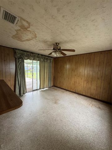 18530 NW 42nd Ave, Miami Gardens, FL 33055