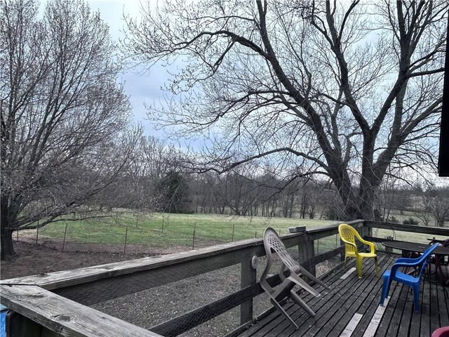 835 N 1710 Road, Lawrence, KS 66049