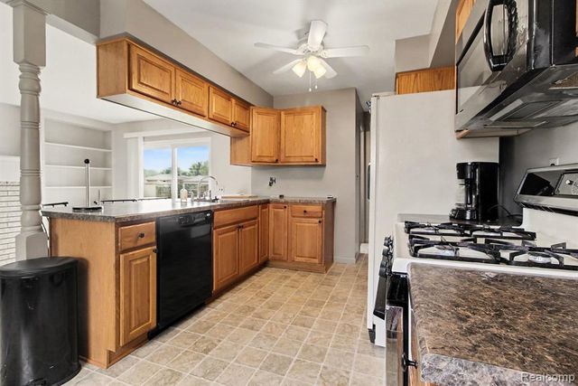 15648 Michael Street, Taylor, MI 48180