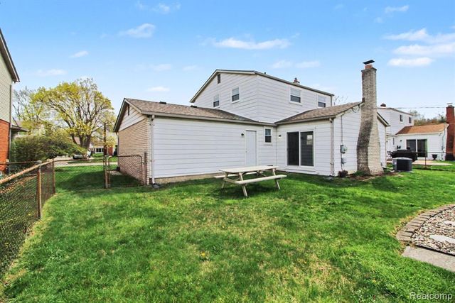 15648 Michael Street, Taylor, MI 48180