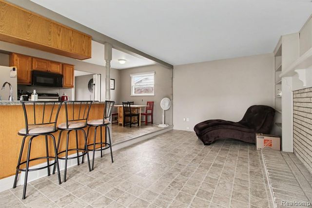 15648 Michael Street, Taylor, MI 48180